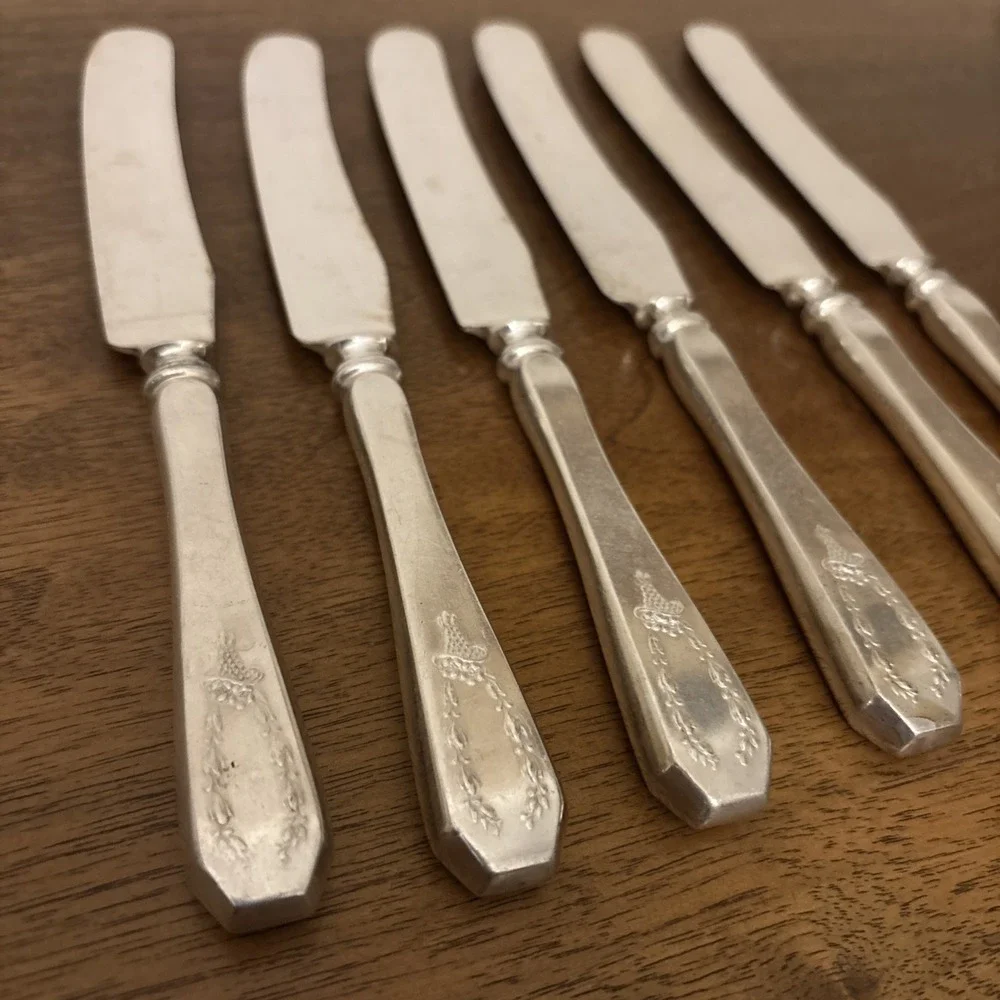 Holmes & Edwards 1914 CAROLINA Silverplate Flatware 6 Knives Basket NoMonogram